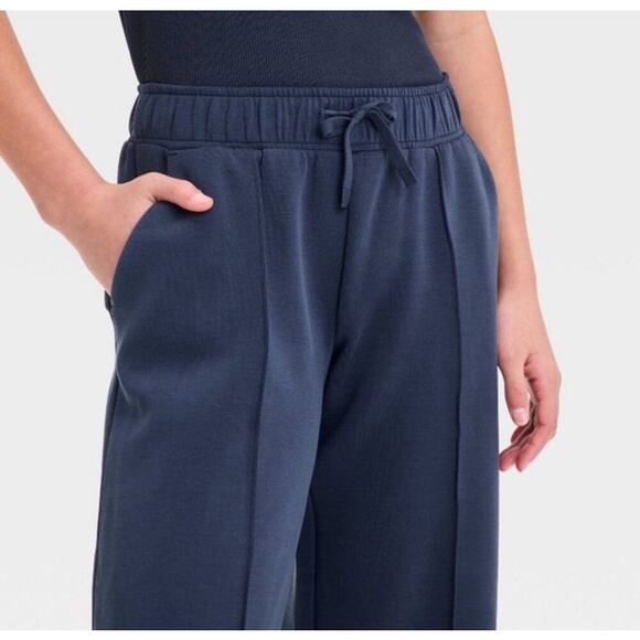 All in Motion Youth Active Pants - Navy Blue - Wide Leg - Draw String- NEW 10/12 - Picture 3 of 6